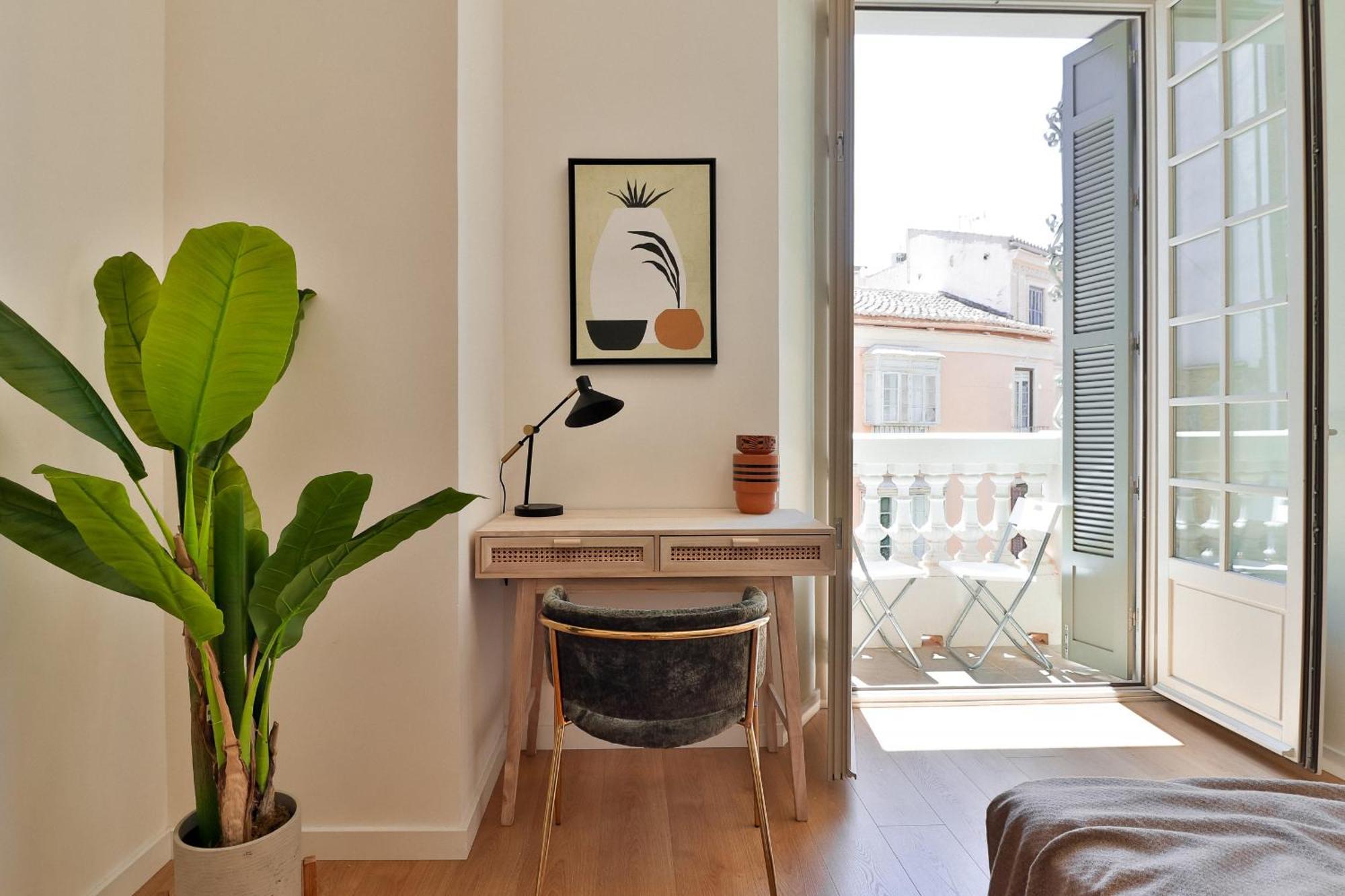 C74 - Marvelous 3 Bedroom Apartment In Historical Malaga Luaran gambar