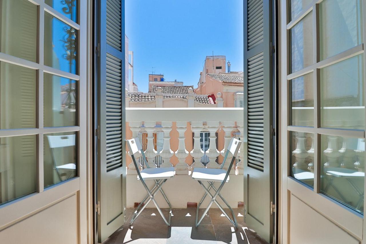 C74 - Marvelous 3 Bedroom Apartment In Historical Malaga Luaran gambar